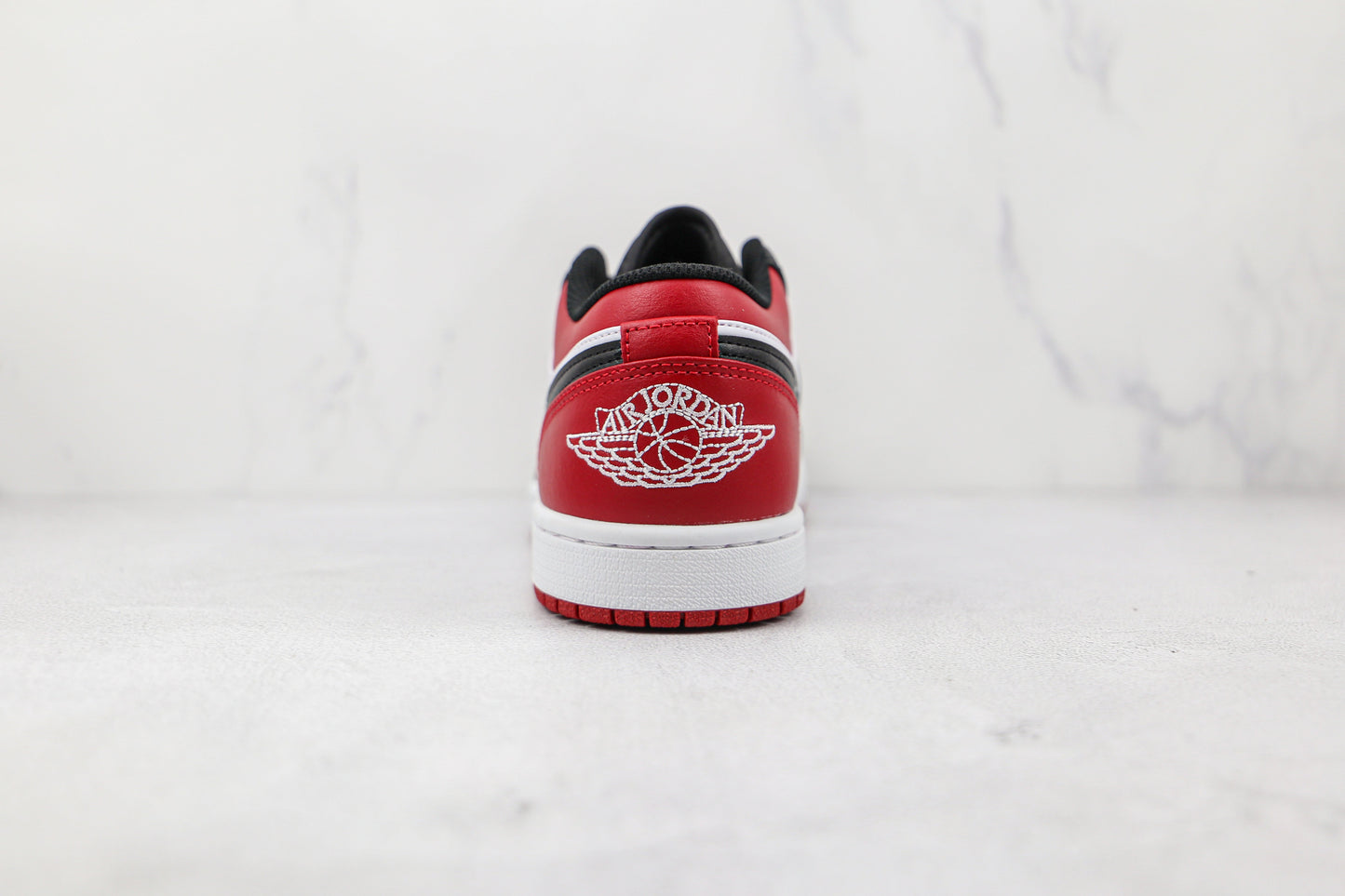 Jordan 1 Low Bred Toe 
