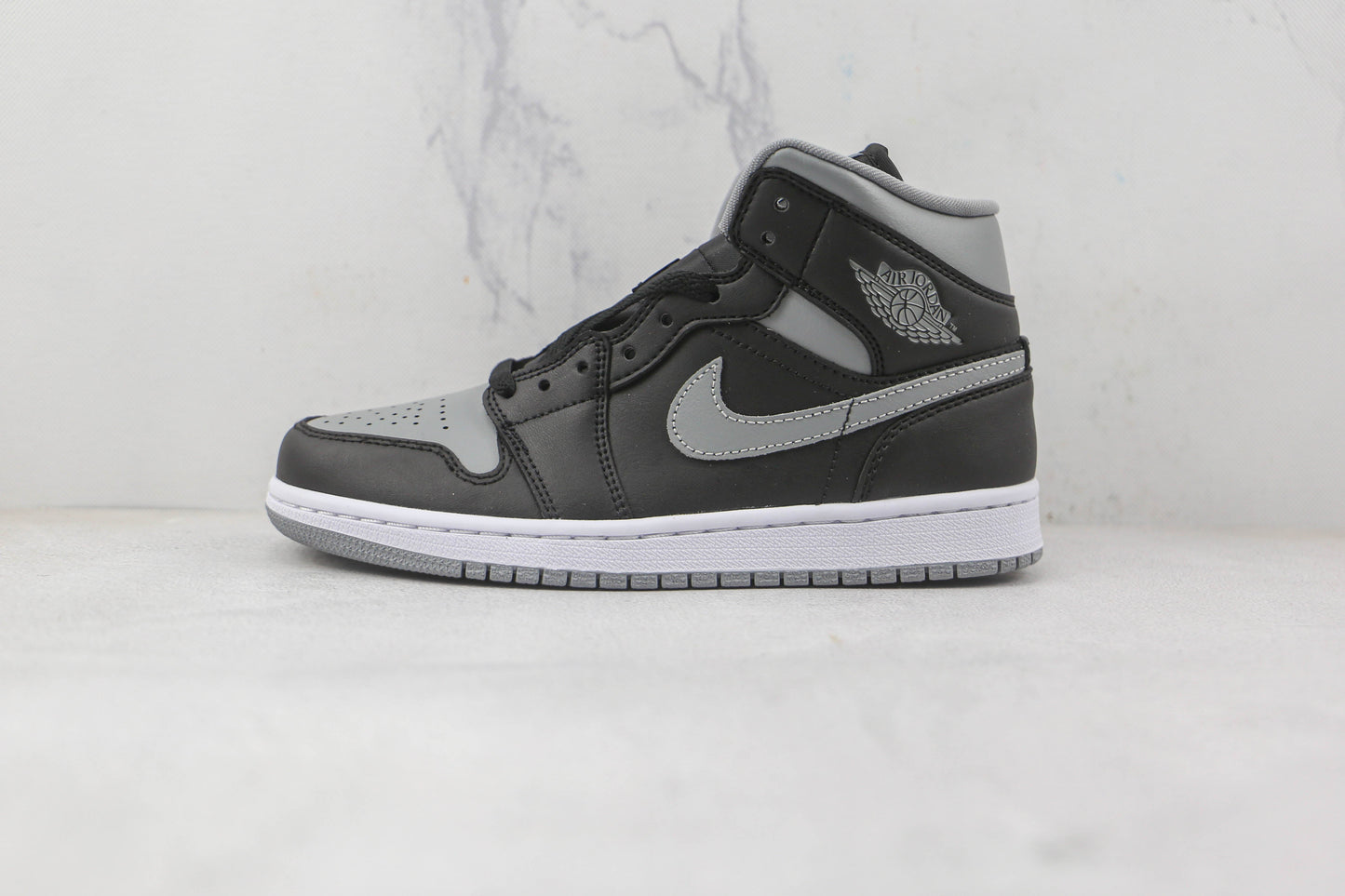 Jordan 1 Mid Shadow 