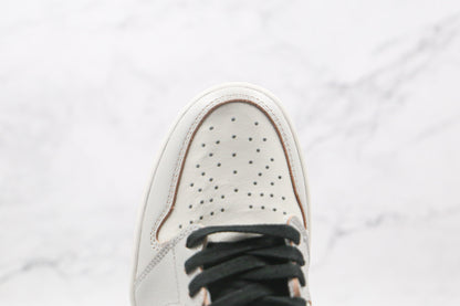 Jordan 1 Retro High OG Defiant SB NYC to Paris 