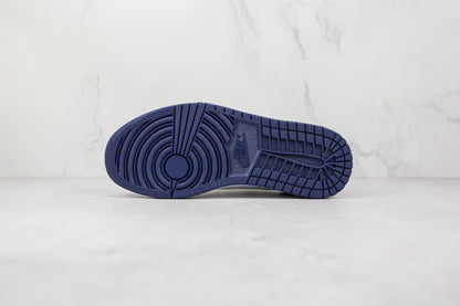 Jordan 1 Low SB Midnight Navy 