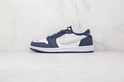 Jordan 1 Low SB Midnight Navy 
