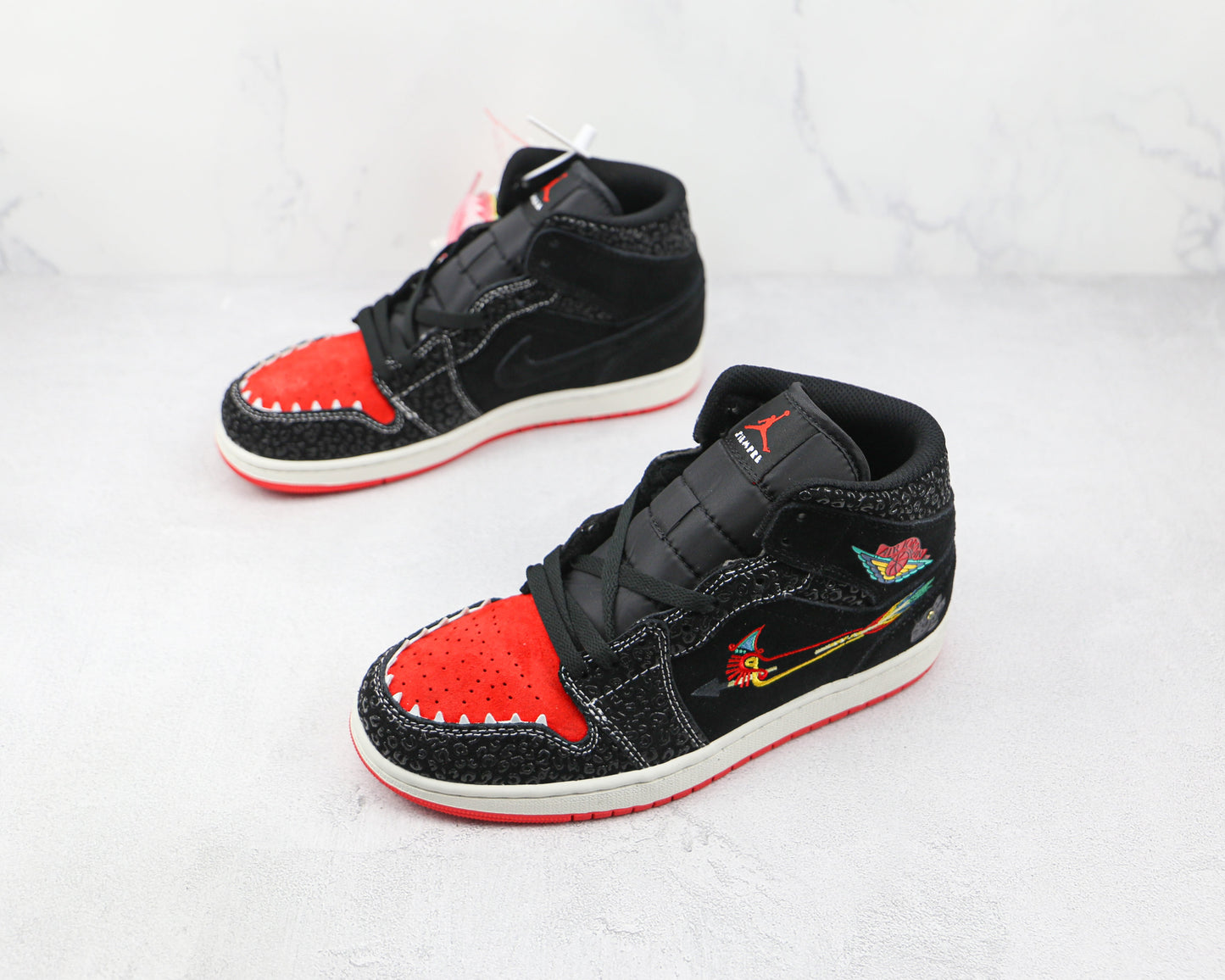Jordan 1 Mid SE Siempre Familia 