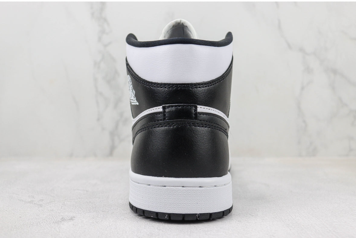 Jordan 1 Mid Panda 
