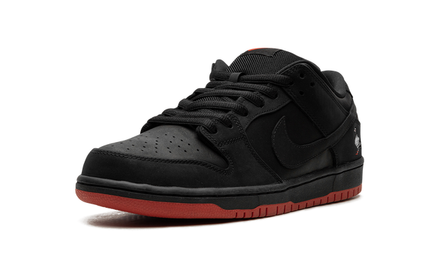 Nike SB Dunk Low Black Pigeon 