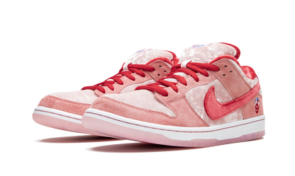 Nike SB Dunk Low Strangelove 