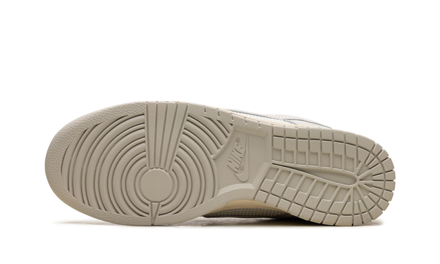 Nike Dunk Low Light Bone 