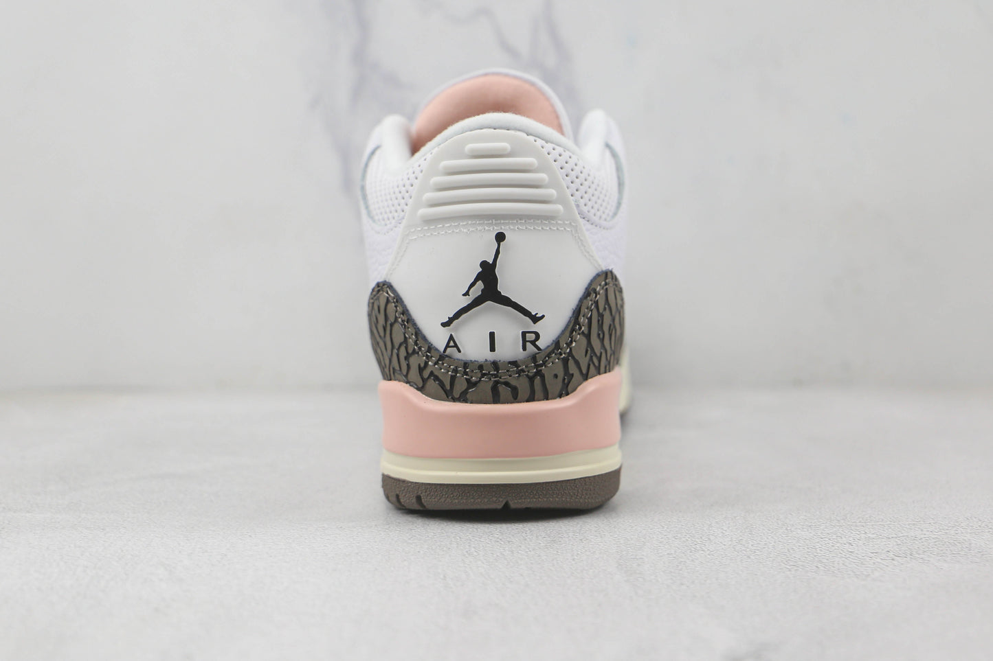 Jordan 3 Retro Neapolitan Dark Mocha 