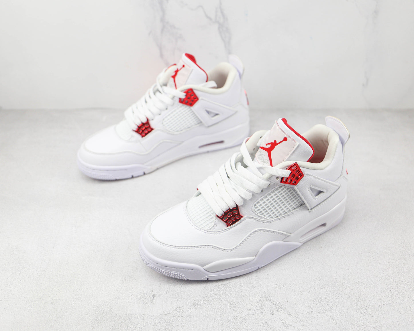 Jordan 4 Retro Metallic Red 