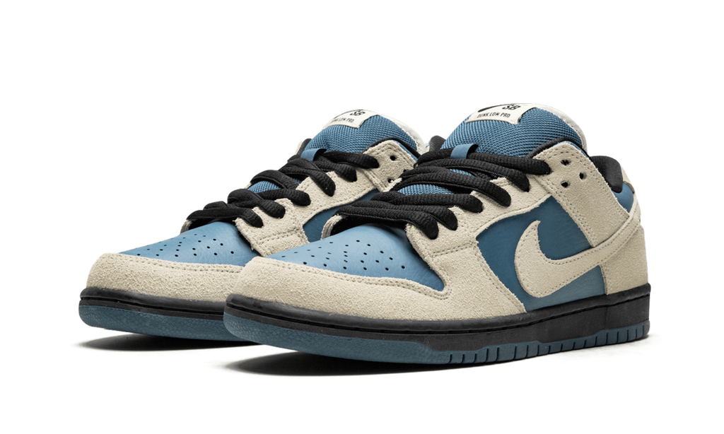 Nike Dunk SB Low Light Cream Thunderstorm 