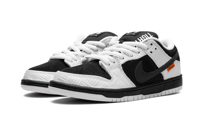 Nike SB Dunk Low TIGHTBOOTH 