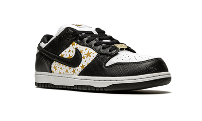 Nike SB Dunk Low Supreme Stars Black 