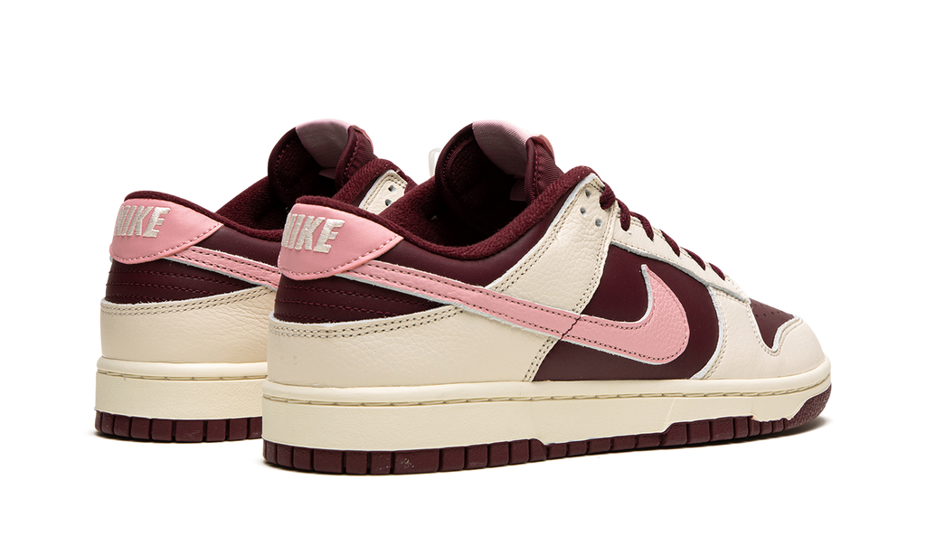 Nike Dunk Low Valentine's Day 