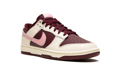 Nike Dunk Low Valentine's Day 